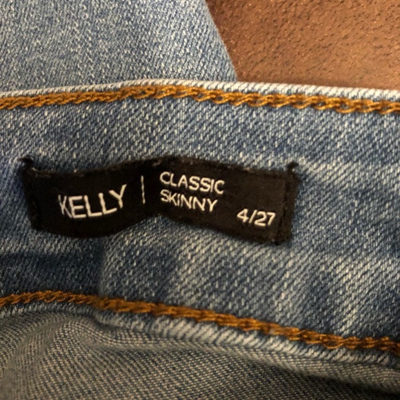 Tahari classic skinny jeans size 4/27 - Picture 3 of 4